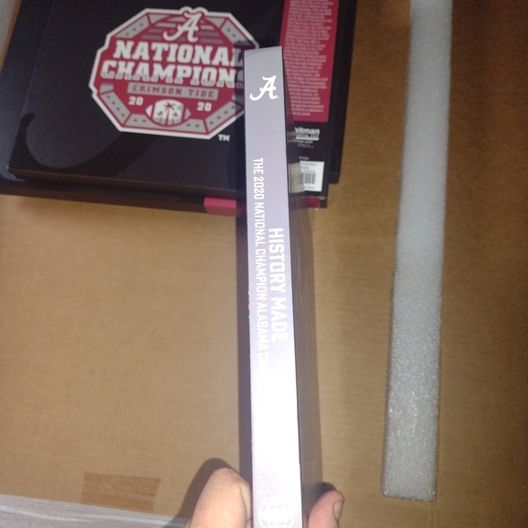 NWT Alabama Crimson Tide Football National Championship Book History Made 2020 - Picture 8 of 14